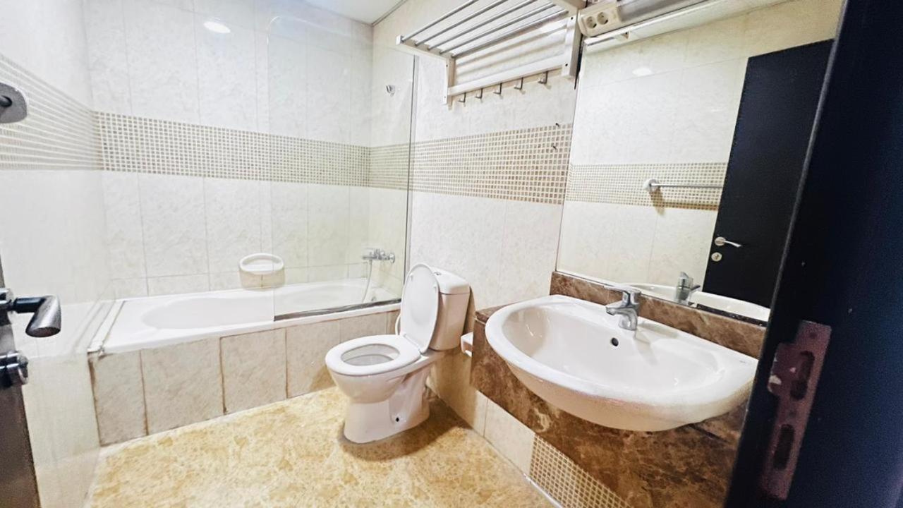 Loft Style Partition Room In Shared Apartment In Al Barsha 1 Near Moe Metro Dubai Exterior photo